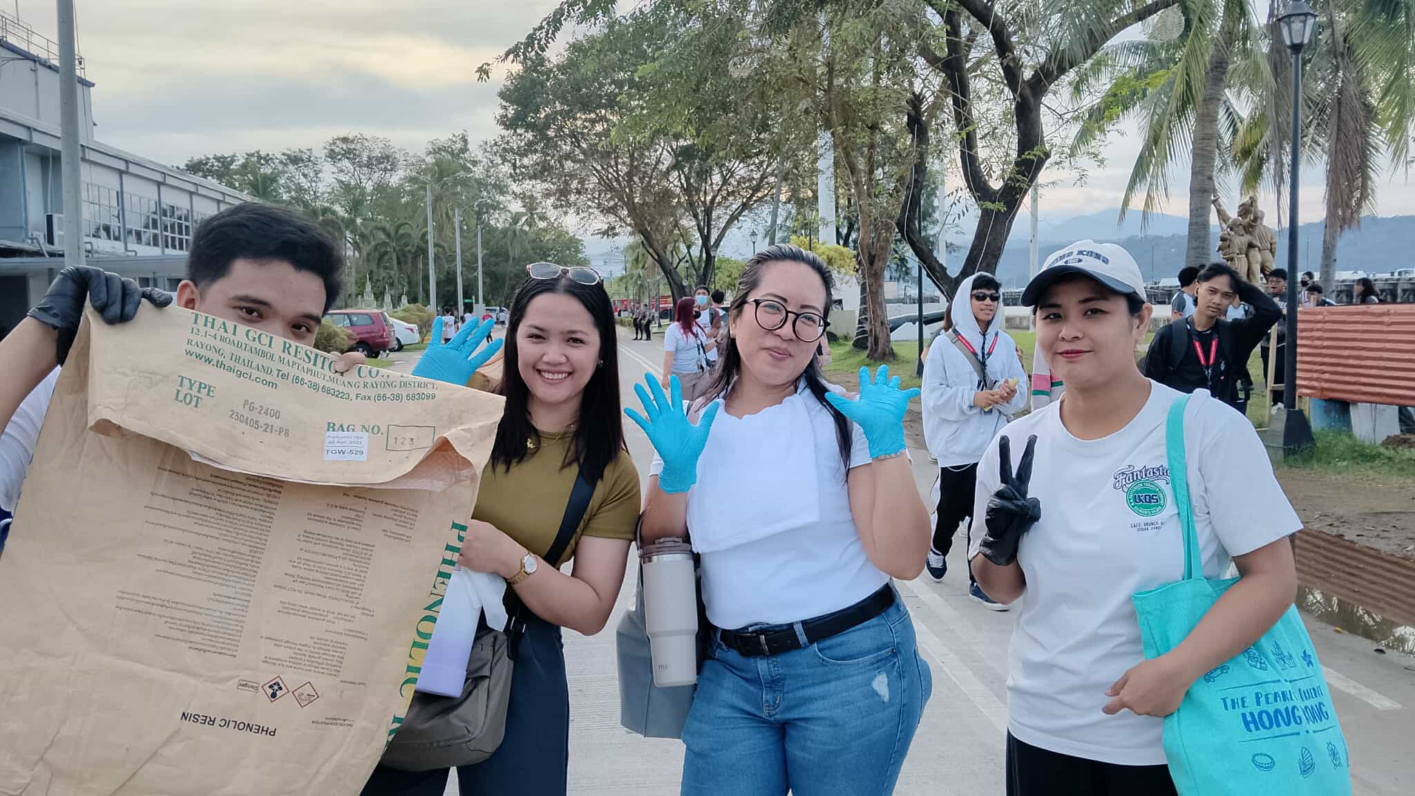 Le Charmé Suites - Subic Joins SBMA Friday Cleanup Club: Supporting Eco-Friendly Subic Bay Activities and the Goal of a #CarbonNeutralFreeport Gallery