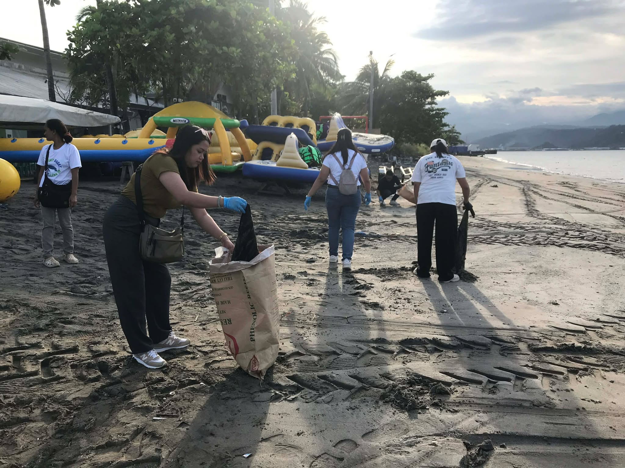 Le Charmé Suites - Subic Joins SBMA Friday Cleanup Club: Supporting Eco-Friendly Subic Bay Activities and the Goal of a #CarbonNeutralFreeport Gallery