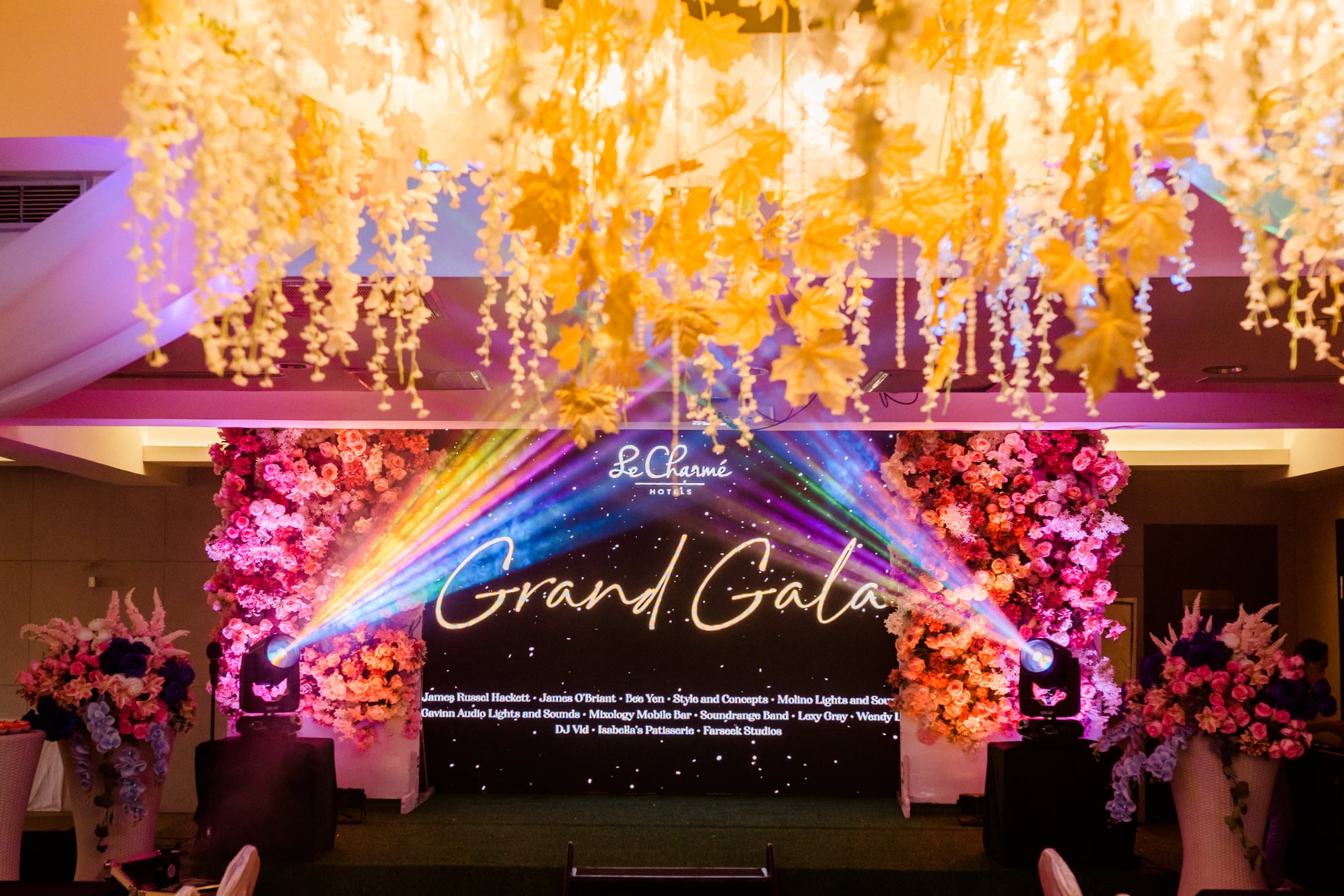 Paris Hall Grand Package